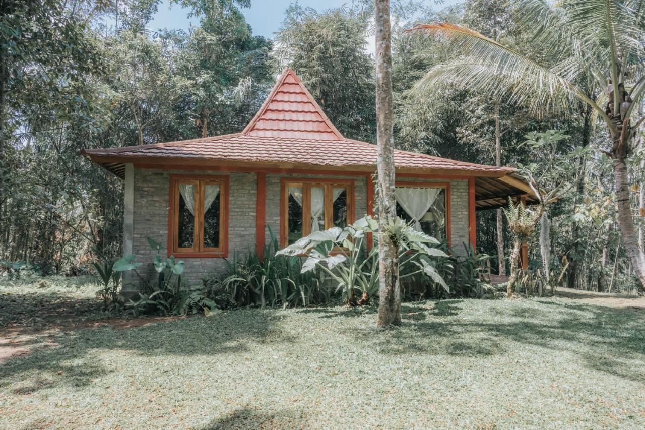 Saridevi Country house *