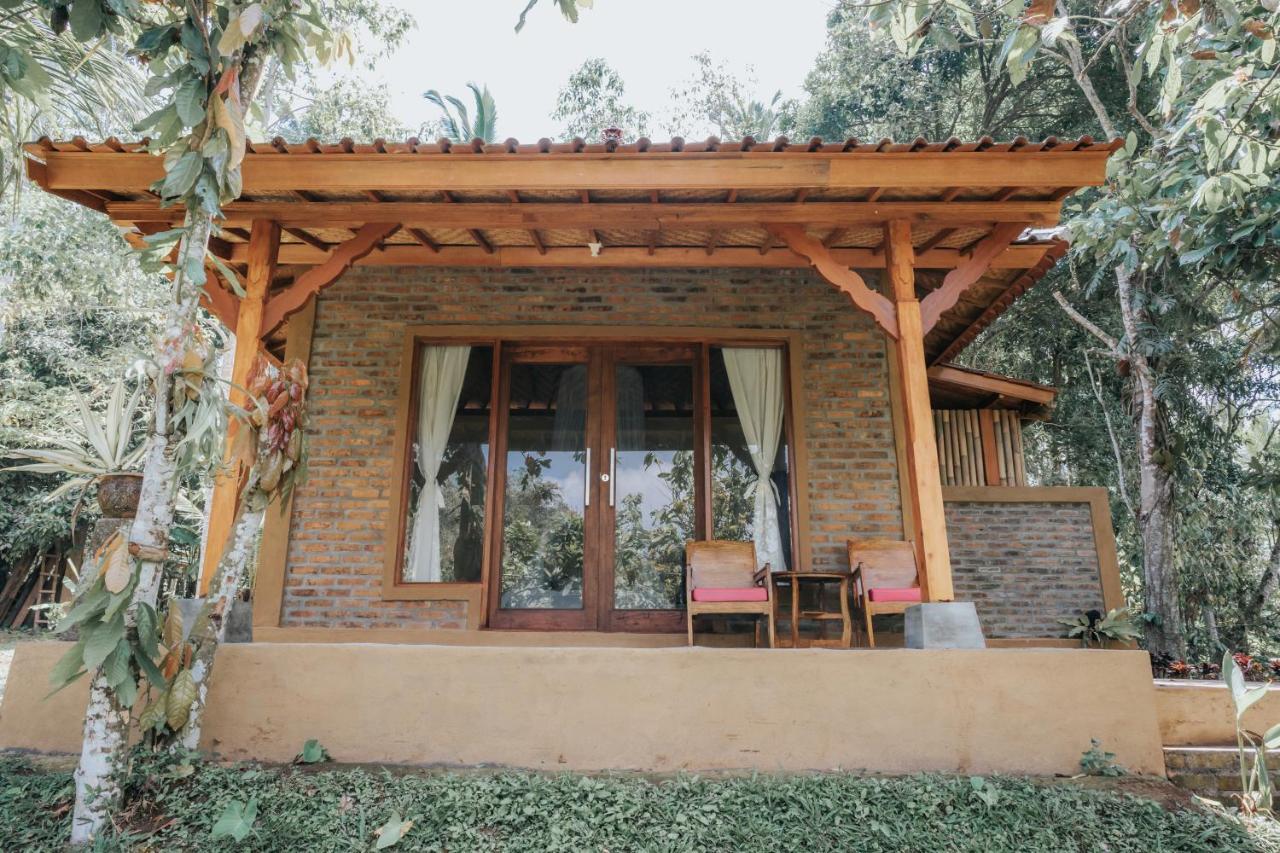 Saridevi Country house